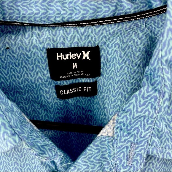 Hurley ShortSleeve Button Down Shirt - Picture 5 of 7
